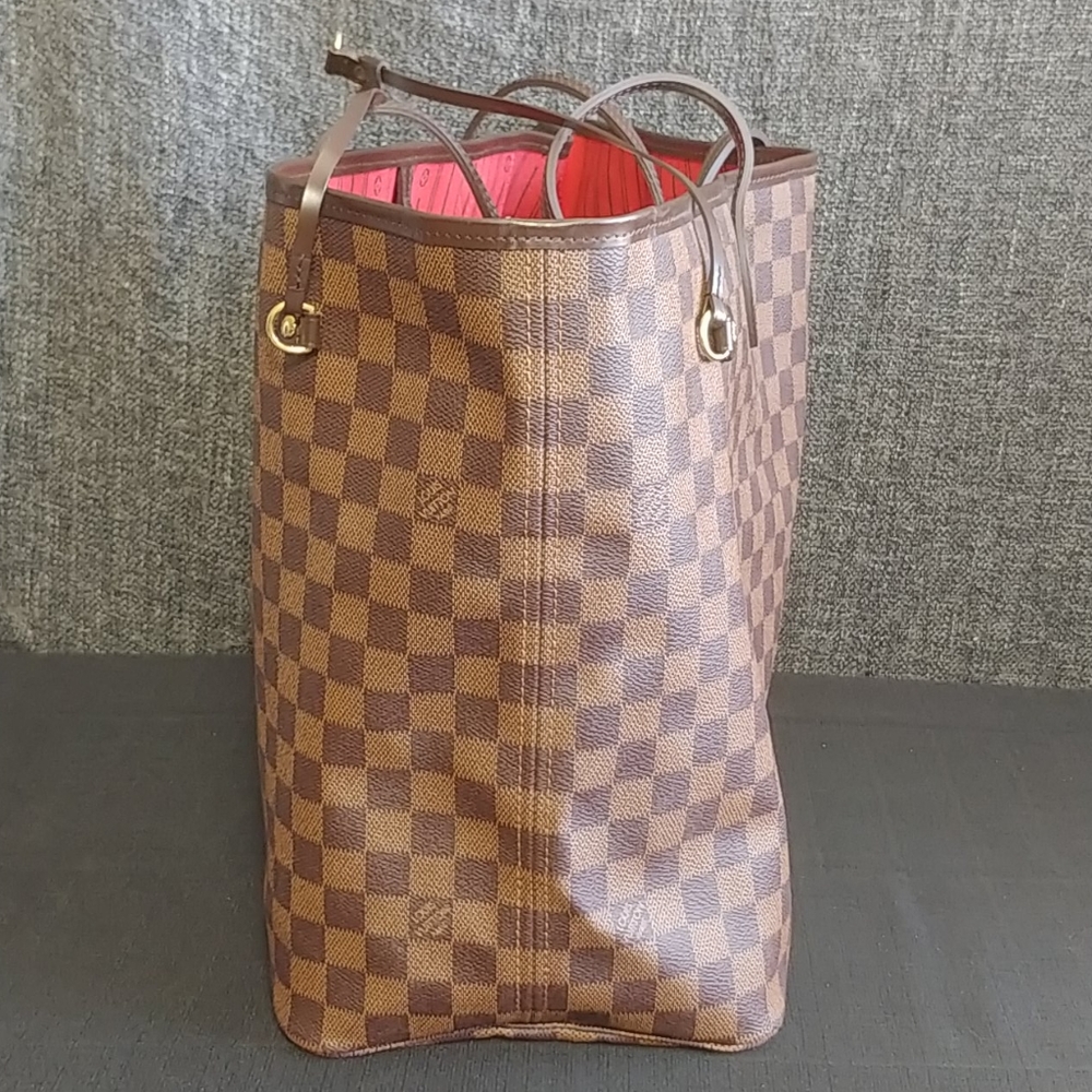 Louis Vuitton Neverfull GM Tote - Picture 4 of 8